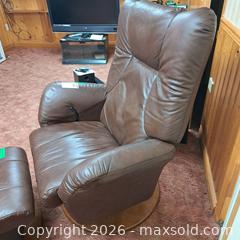 MaxSold Auction: Dutailier Brown Leather Recliner With Ottoman - Kingston (Ontario, Canada) PARTNER MANAGED Downsizing Online Auction - Nottingham Place