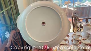 MaxSold Auction: (38 pcs) Royal Albert 'Old Country Roses' Fine Bone China Tea & Dinnerware Lot - North Vancouver (British Columbia, Canada) PARTNER MANAGED Estate Sale Online Auction - E Braemar Road