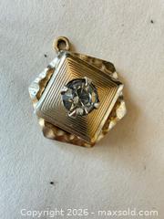 MaxSold Auction: Antique Engraved Cross (1896) & Unmarked Metal Jewelry - North Vancouver (British Columbia, Canada) PARTNER MANAGED Estate Sale Online Auction - E Braemar Road