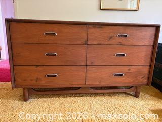 MaxSold Auction: MCM 'Pepplers Fine Furniture' 6-Drawer Solid Wood Dresser - North Vancouver (British Columbia, Canada) PARTNER MANAGED Estate Sale Online Auction - E Braemar Road