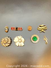 MaxSold Auction: Brooches - Surrey (British Columbia, Canada) PARTNER MANAGED Estate Sale Online Auction - 16 Avenue