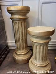 MaxSold Auction: Display Columns - Surrey (British Columbia, Canada) PARTNER MANAGED Estate Sale Online Auction - 16 Avenue
