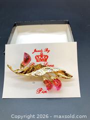 MaxSold Auction: Vintage Costume Jewelry - Surrey (British Columbia, Canada) PARTNER MANAGED Estate Sale Online Auction - 16 Avenue