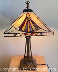 MaxSold Auction: Quoizel Tiffany Stained Glass Table Lamp - Ottawa (Ontario, Canada) PARTNER MANAGED Downsizing Online Auction - Georgina Drive