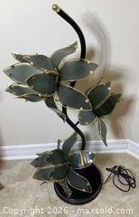 MaxSold Auction: Vintage Black Lotus Lamp - Ottawa (Ontario, Canada) PARTNER MANAGED Downsizing Online Auction - Mcgarry Terrace