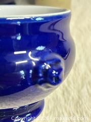 MaxSold Auction: Emily Henry France Lion Head Soup Pot & 6 Bowls - Toronto (Ontario, Canada) SELLER MANAGED Reseller Online Auction - Bayview Avenue