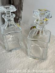 MaxSold Auction: Vintage Baccarat France Crystal Square Decanter Pair 9” - Toronto (Ontario, Canada) SELLER MANAGED Reseller Online Auction - Bayview Avenue