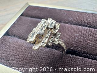 MaxSold Auction: 10k Gold Brutalist Ring - Hamilton (Ontario, Canada) PARTNER MANAGED Downsizing Online Auction - Witherspoon Street