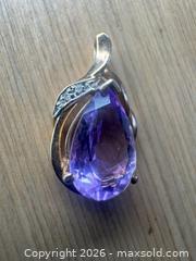 MaxSold Auction: Gold Amethyst Pendant - Hamilton (Ontario, Canada) PARTNER MANAGED Downsizing Online Auction - Witherspoon Street