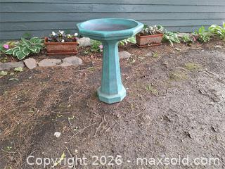 MaxSold Auction: Cement Bird Bath - Stone Mills (Ontario, Canada) SELLER MANAGED Charity/Fundraising Online Auction - Academy Street