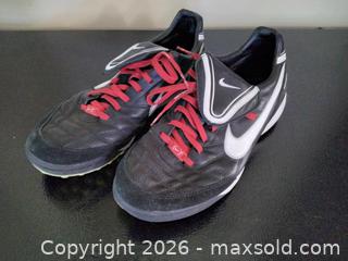 MaxSold Auction: Soccer Shoes - Stone Mills (Ontario, Canada) SELLER MANAGED Charity/Fundraising Online Auction - Academy Street