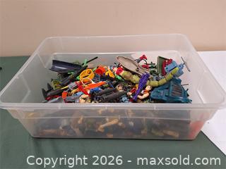 MaxSold Auction: Toy Lot - Stone Mills (Ontario, Canada) SELLER MANAGED Charity/Fundraising Online Auction - Academy Street