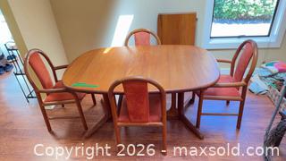 MaxSold Auction: Mid-Century Solid Teak Dining Set with Leaf Extension and 4 Upholstered Chairs - Sidney (British Columbia, Canada) PARTNER MANAGED Moving Online Auction - Third Street