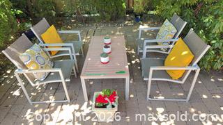 MaxSold Auction: Patio set  - Sidney (British Columbia, Canada) PARTNER MANAGED Moving Online Auction - Third Street