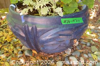 MaxSold Auction: Planter pot  - Sidney (British Columbia, Canada) PARTNER MANAGED Moving Online Auction - Third Street