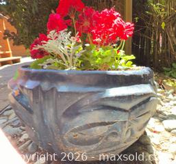 MaxSold Auction: Planter pot  - Sidney (British Columbia, Canada) PARTNER MANAGED Moving Online Auction - Third Street