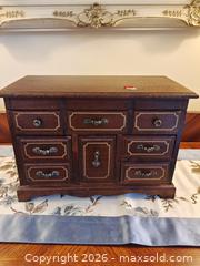 MaxSold Auction: Vintage Victorian-Style Wood Jewelry Box with Mirror - London (Ontario, Canada) SELLER MANAGED Downsizing Online Auction - Ravenglass Crescent