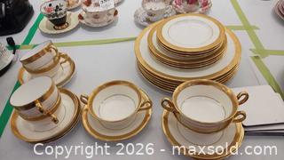 MaxSold Auction: Minton China Floral Dinnerware B - Toronto (Ontario, Canada) Commercial Liquidation Online Auction - Yonge Street
