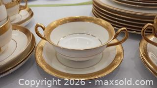 MaxSold Auction: Minton China Floral Dinnerware B - Toronto (Ontario, Canada) Commercial Liquidation Online Auction - Yonge Street