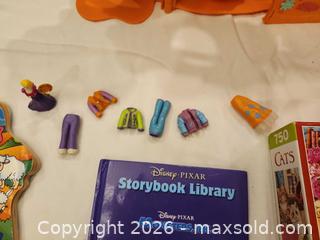 MaxSold Auction: Mixed Lot: Littlest Pet Shop Playset, Books & 750-piece Puzzle - Toronto (Ontario, Canada) SELLER MANAGED Downsizing Online Auction - Fisherville Road