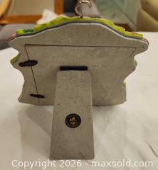 MaxSold Auction: Two Gold-Tone Metal & Resin Novelty Picture Frames - Toronto (Ontario, Canada) SELLER MANAGED Downsizing Online Auction - Fisherville Road