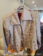 MaxSold Auction: Women's Embellished Jacket & Shawl/Wrap Blush JS Collections Olsen - Toronto (Ontario, Canada) SELLER MANAGED Downsizing Online Auction - Fisherville Road