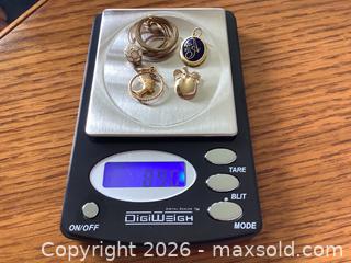 MaxSold Auction: 10K Gold Pendants, Charms & Multi-Loop Bangles - Toronto (Ontario, Canada) PARTNER MANAGED Downsizing Online Auction - Norris Place
