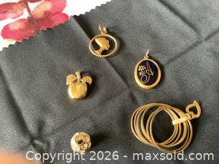 MaxSold Auction: 10K Gold Pendants, Charms & Multi-Loop Bangles - Toronto (Ontario, Canada) PARTNER MANAGED Downsizing Online Auction - Norris Place