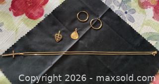 MaxSold Auction: 10K Yellow Gold Jewelry Lot: Necklace, Pendants & Hoop Earrings - Toronto (Ontario, Canada) PARTNER MANAGED Downsizing Online Auction - Norris Place