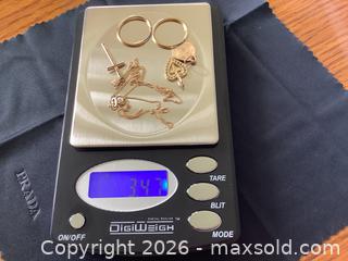MaxSold Auction: 10K Yellow Gold Jewelry Lot: Necklace, Pendants & Hoop Earrings - Toronto (Ontario, Canada) PARTNER MANAGED Downsizing Online Auction - Norris Place