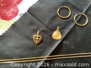 MaxSold Auction: 10K Yellow Gold Jewelry Lot: Necklace, Pendants & Hoop Earrings - Toronto (Ontario, Canada) PARTNER MANAGED Downsizing Online Auction - Norris Place