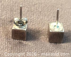 MaxSold Auction: Sterling Silver Jewelry Lot - Earrings, Necklace & Bracelet - Toronto (Ontario, Canada) SELLER MANAGED Moving Online Auction - Herne Hill