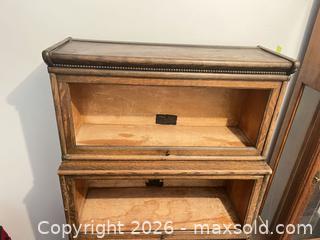 MaxSold Auction: Macey Oak 3-Section Stacking Barrister Bookcase - Surrey (British Columbia, Canada) SELLER MANAGED Estate Sale Online Auction -  121 Street