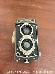 MaxSold Auction: Rolleicord Twin-Lens Reflex Camera, Schneider-Kreuznach 75mm; Made in Germany - Surrey (British Columbia, Canada) SELLER MANAGED Estate Sale Online Auction -  121 Street