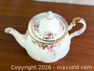 MaxSold Auction: ROYAL ALBERT 'Autumn Roses' Tea Pot - Hamilton (Ontario, Canada) SELLER MANAGED Estate Sale Online Auction - Gertrude Street