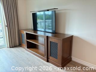 MaxSold Auction: Custom made Solid Wood Brown TV Stand with TV Lift and Cabinets.  Includes 55 inch Samsung TV (working)   - Kawartha Lakes (Ontario, Canada) SELLER MANAGED Downsizing Online Auction - Albert Street South (CONDO)