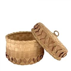 MaxSold Auction: Antique Mi’kmaq Wabanaki Lidded Sewing Basket, Early 20th C Twisted Ash Splint & Sweetgrass - Toronto (Ontario, Canada) SELLER MANAGED Reseller Online Auction - Ellsworth Avenue