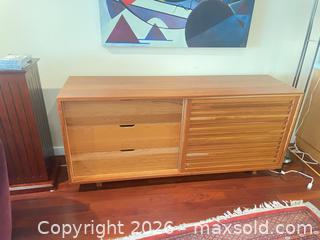 MaxSold Auction: Mid-Century Modern Veneer Sideboard with Sliding Doors - San Francisco (California, USA) PARTNER MANAGED Downsizing Online Auction - Moraga Street (CONDO)