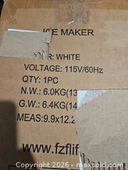 MaxSold Auction: Ice maker  - Toronto (Ontario, Canada) SELLER MANAGED Reseller Online Auction - Birchmont Road (STORAGE)