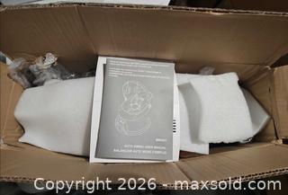 MaxSold Auction: Monamii Baby Auto swing  - Toronto (Ontario, Canada) SELLER MANAGED Reseller Online Auction - Birchmont Road (STORAGE)