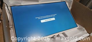MaxSold Auction: Samsung 32 inch M5 Smart  White Monitor 60Hz 4ms HDMI with Smart TV Apps - Toronto (Ontario, Canada) SELLER MANAGED Reseller Online Auction - Birchmont Road (STORAGE)