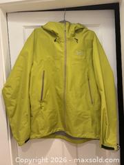 MaxSold Auction: Men's Arc'teryx Beta LT vibrant yellow-green Jacket, size large - Metro Vancouver A (British Columbia, Canada) UBC Endowment Lands SELLER MANAGED Estate Sale Online Auction - Wesbrook Crescent