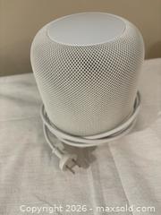 MaxSold Auction: Apple HomePod (original) Smart Speaker, White - Central Saanich (British Columbia, Canada) PARTNER MANAGED Moving Online Auction - Butler Crescent