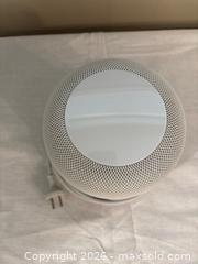 MaxSold Auction: Apple HomePod (original) White Wi?Fi Siri Smart Speaker - Central Saanich (British Columbia, Canada) PARTNER MANAGED Moving Online Auction - Butler Crescent