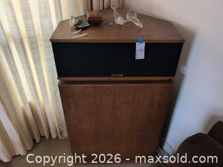 MaxSold Auction:  Klipsch Klipschorn Floor-Standing Speaker, Pair - Los Angeles (California, USA) PARTNER MANAGED Estate Sale Online Auction - Waring