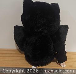 MaxSold Auction: Beanie Boo bats Dart and Radar Keychain mini - Toronto (Ontario, Canada) SELLER MANAGED Moving Online Auction -  Roncesvalles Avenue (CONDO)