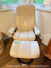 MaxSold Auction: Ekornes Stressless LEATHER Chair with Ottoman B - North Vancouver (British Columbia, Canada) PARTNER MANAGED Downsizing Online Auction - Regal Crescent
