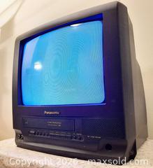 MaxSold Auction: Cleaned-Tested-Works-PANASONIC PV-C 1322-K 13" Tube TV/VCR Combo w/FM+Remote - Ottawa (Ontario, Canada) SELLER MANAGED Downsizing Online Auction -  Russell Road