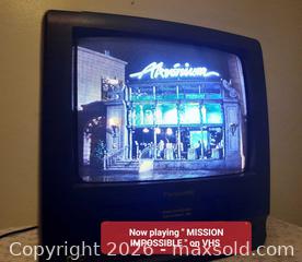 MaxSold Auction: Cleaned-Tested-Works-PANASONIC PV-C 1322-K 13" Tube TV/VCR Combo w/FM+Remote - Ottawa (Ontario, Canada) SELLER MANAGED Downsizing Online Auction -  Russell Road