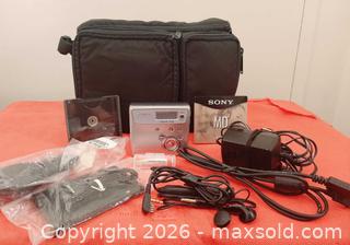 MaxSold Auction: Cleaned & Tested-Complete Package-SONY MZ-N505 MD Minidisc Player/Recorder - Ottawa (Ontario, Canada) SELLER MANAGED Downsizing Online Auction -  Russell Road
